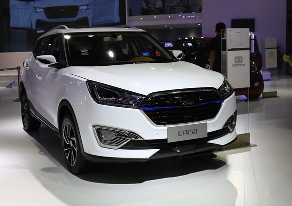 众泰et450整体外观造型独特,极具现代感,很潮流
