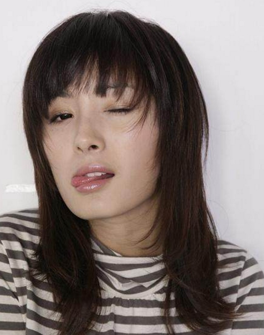 女星吐舌卖萌:杨幂性感,赵丽颖可爱,热巴萌化,白百何有些吓人