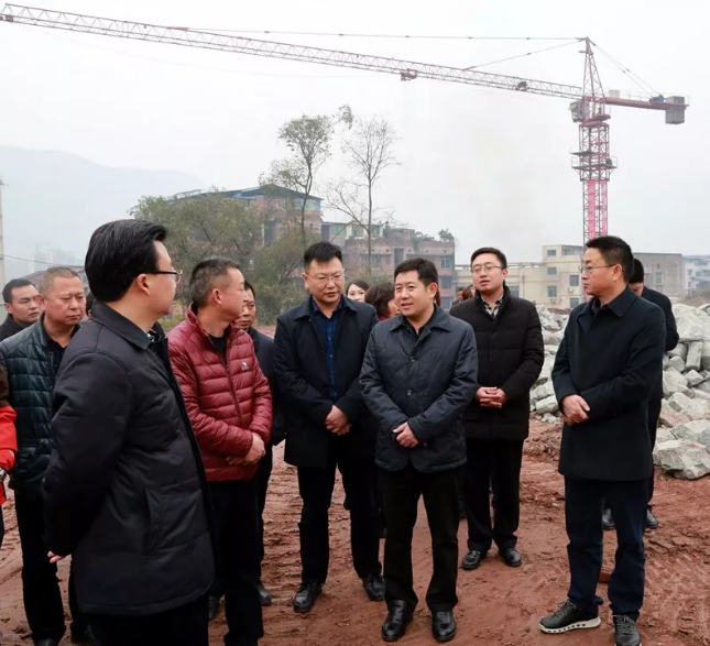 中共宣汉县委书记唐廷教: 围绕资源做大文章,谱写转型发展新篇章