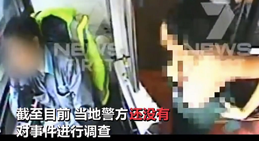 女子公交上突然脱光衣服,乘客吓得全逃走,网友:跑什么?