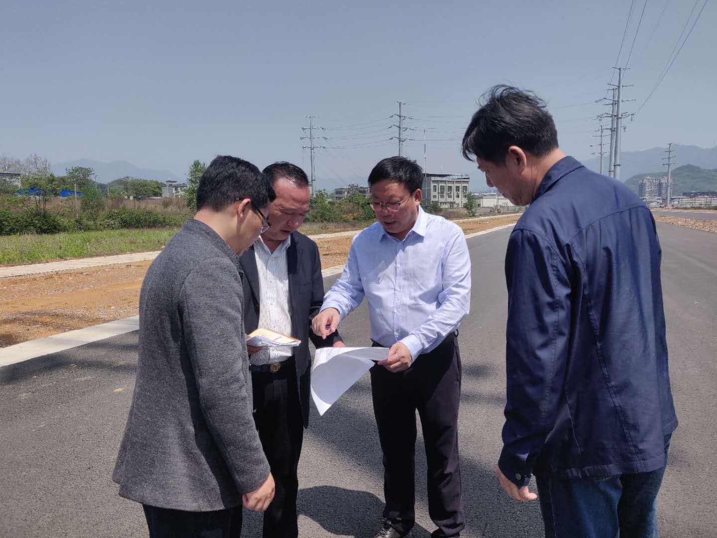 江永:周立夫调研重点项目建设