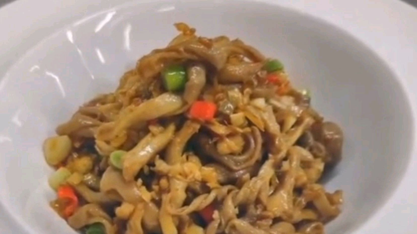 炒猪肚你还在焯水?难怪猪肚又老又硬!教你技巧,猪肚又脆又嫩