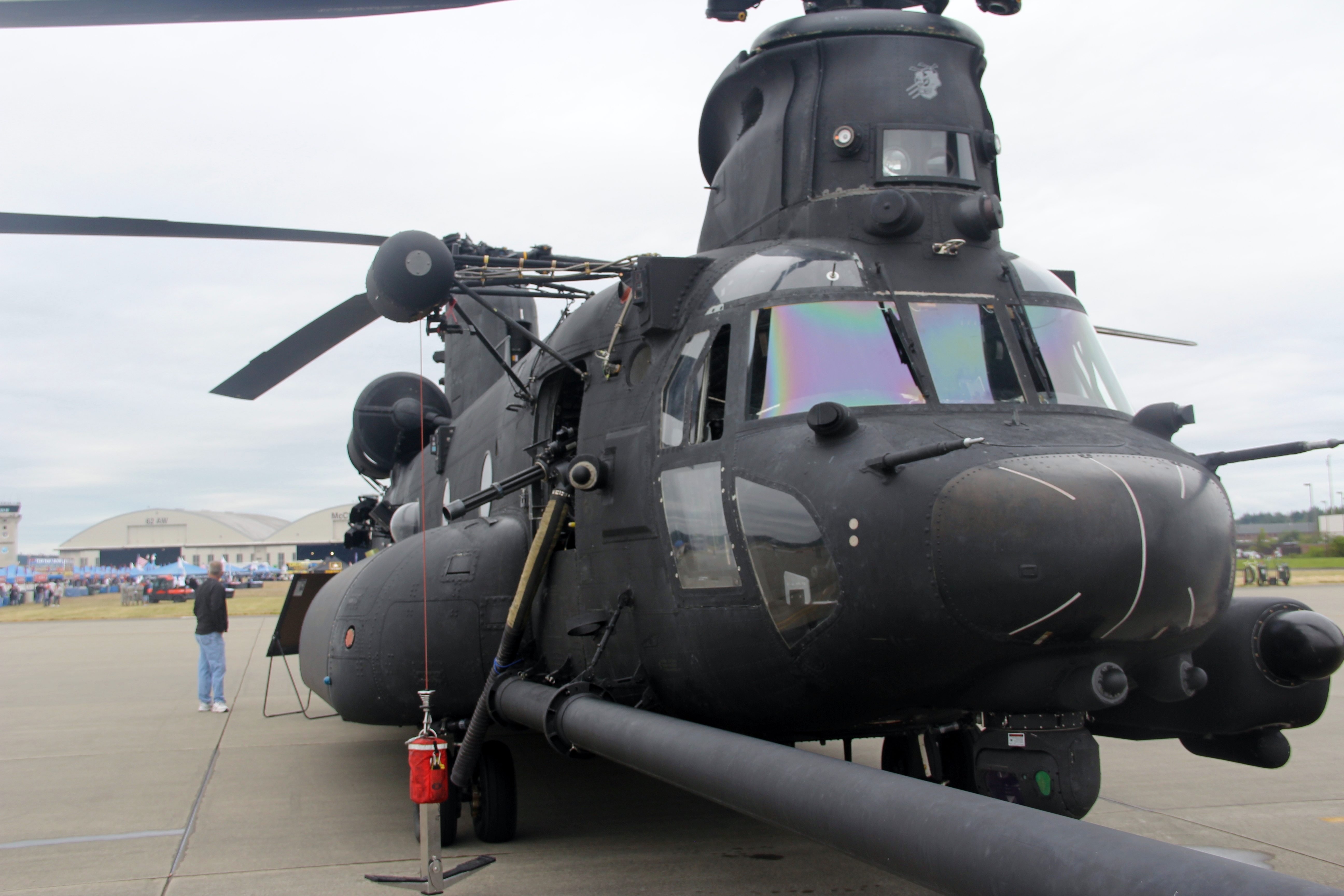 双发动机,双旋翼的中型运输直升机,得名于美洲原住民支努干族