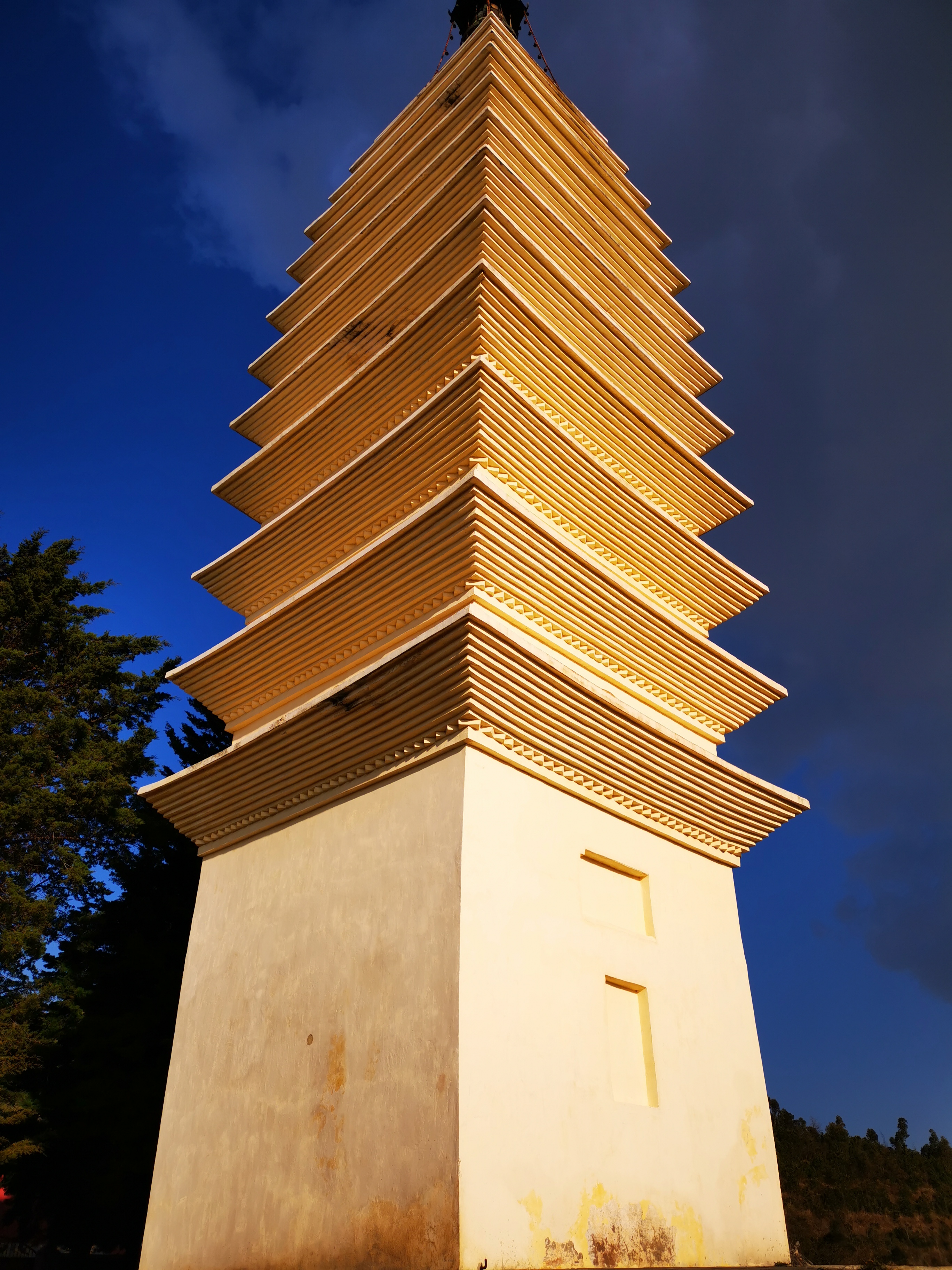 大理佛图寺,千年蛇骨塔小游记