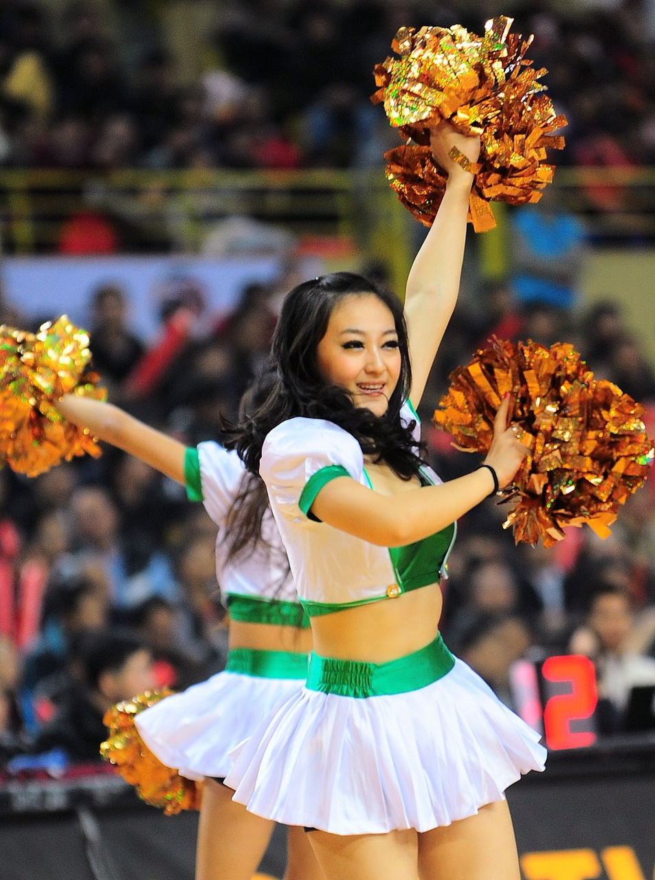 cba篮球宝贝广东宏远  广东宏远队的cba篮球宝贝们,简直是一道亮丽的