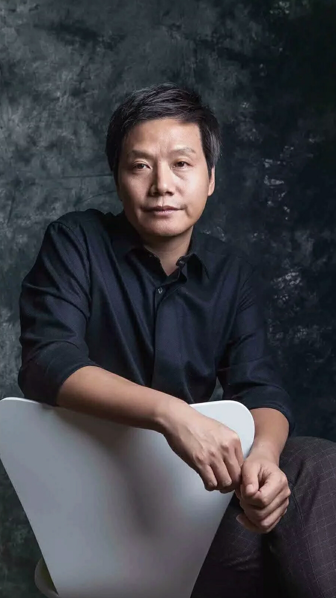 雷军说人因梦想而伟大,想实现什么梦想,就可以放手去干