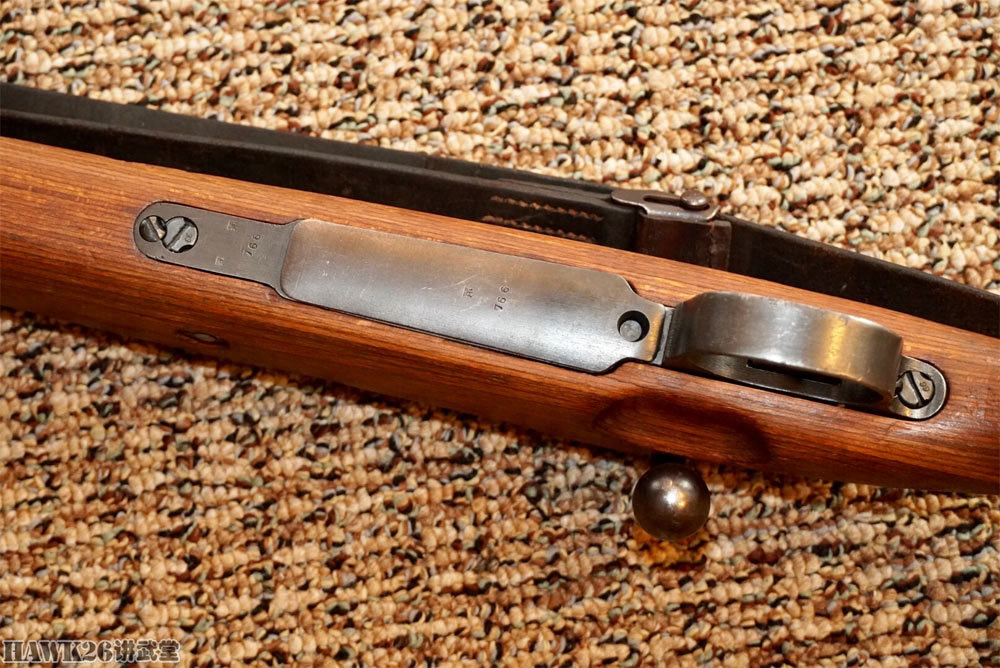 毛瑟98k侦察步枪 美国华人展示珍贵收藏 特写照片感受精彩细节