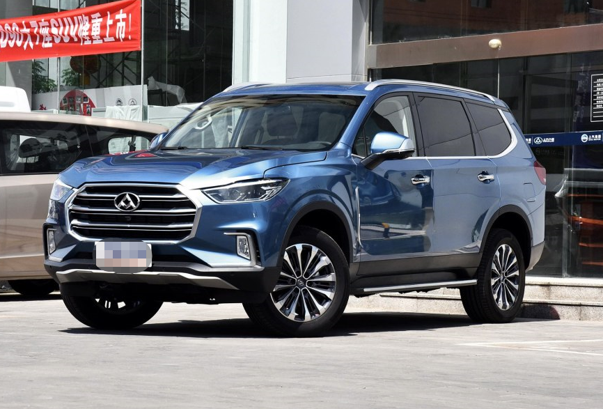 上汽大通汽车推出的中大型suv,上汽大通d90,指导价1567万元起