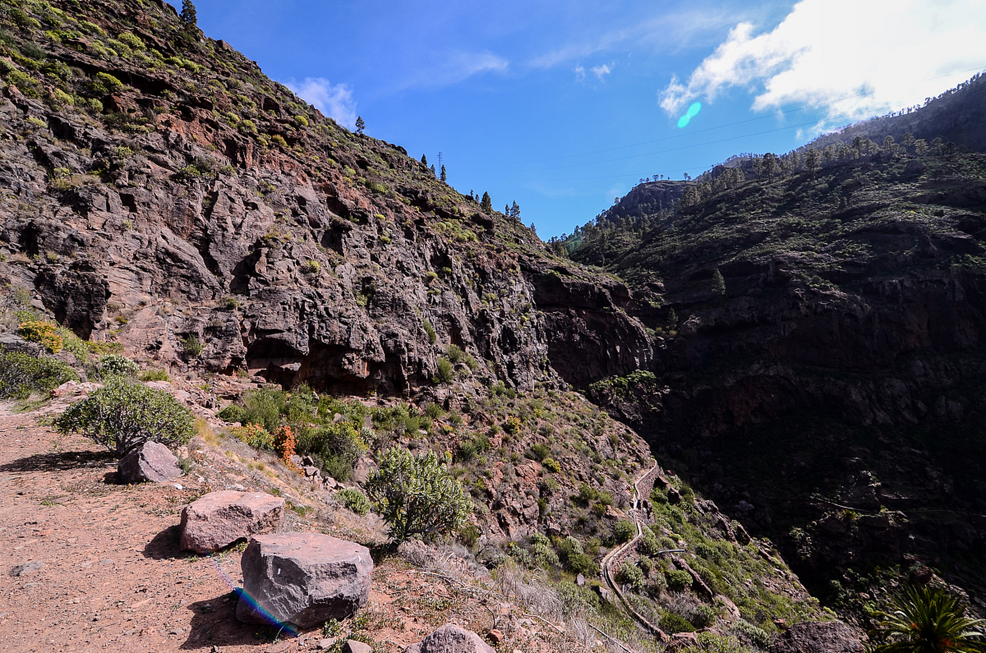 分享一个西藏山南洛扎县的酷炫冷门景点:洛扎大峡谷.