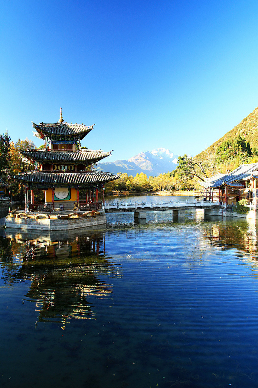 玉溪旅游必去十大景点: 1.