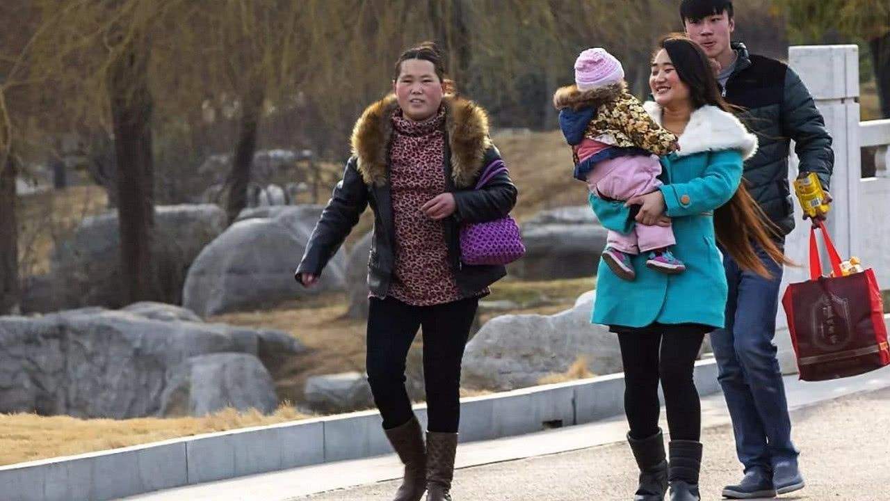 姑死了连着筋,姨死后断了根!农村亲属关系里,为何娘家人不亲