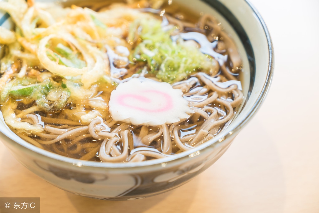 超级香菜拉面,超级大一碗,你爱吃香菜吗