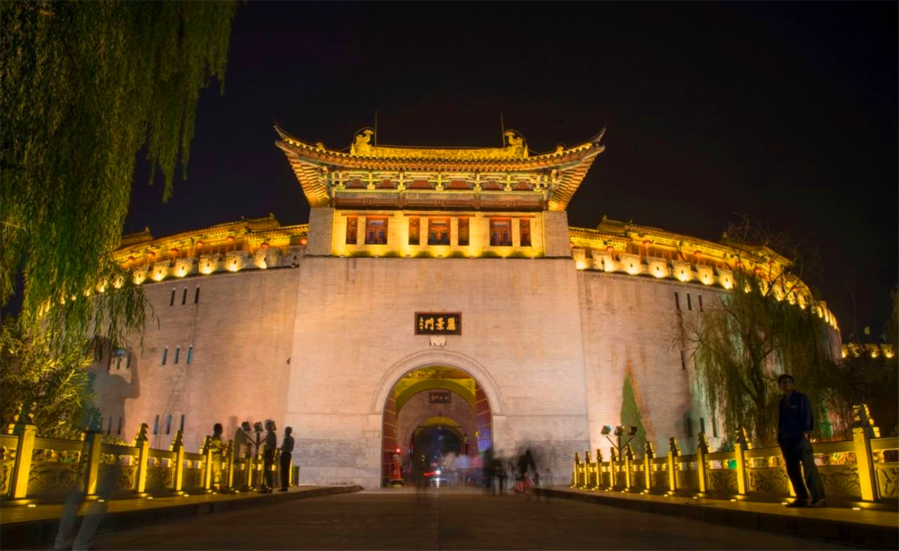 中国古都洛阳,不仅有美丽的自然风景,还有值得一看的人文古迹