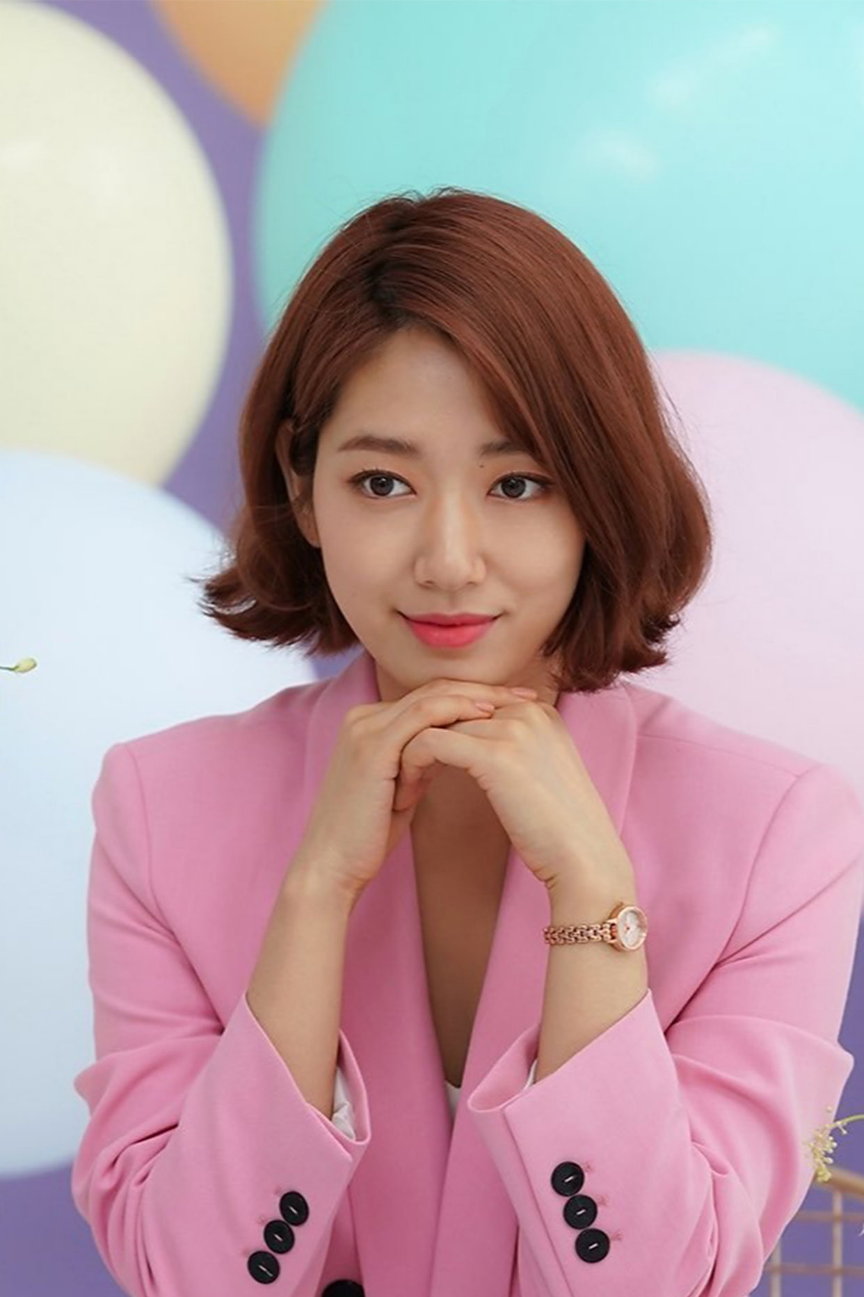 换发型的朴信惠好美!西装,连衣裙穿出气质,可御可甜是真女神