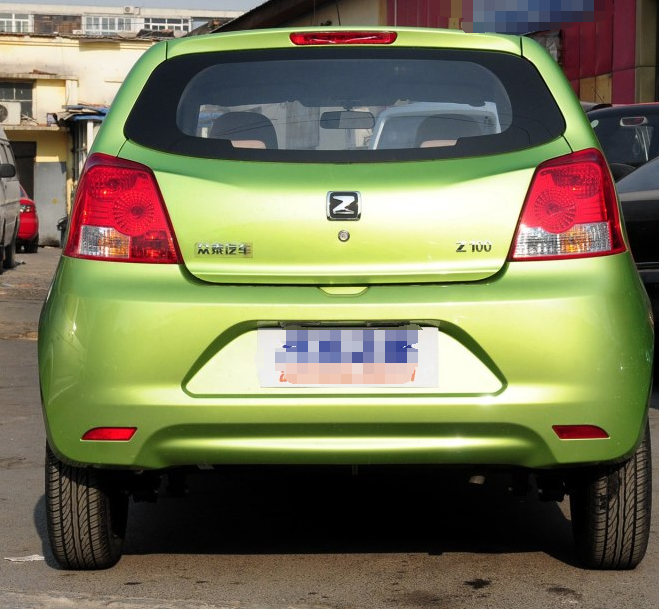 新颖的全车设计,其设计优雅高贵,众泰z100图片你会喜欢吗