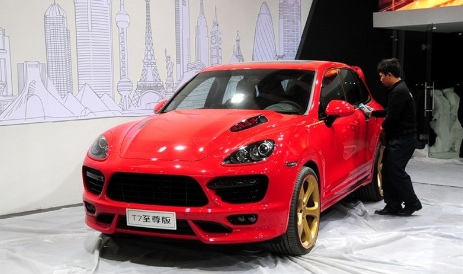 外型和保时捷卡宴一模一样,售价却更高,但它可不是保时捷