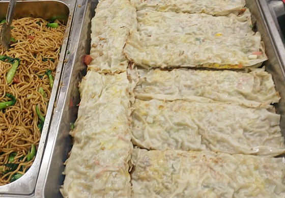 罗圈饼:罗圈烧饼是河北沧州地区的传统风味小吃,主要在河间市,任丘市