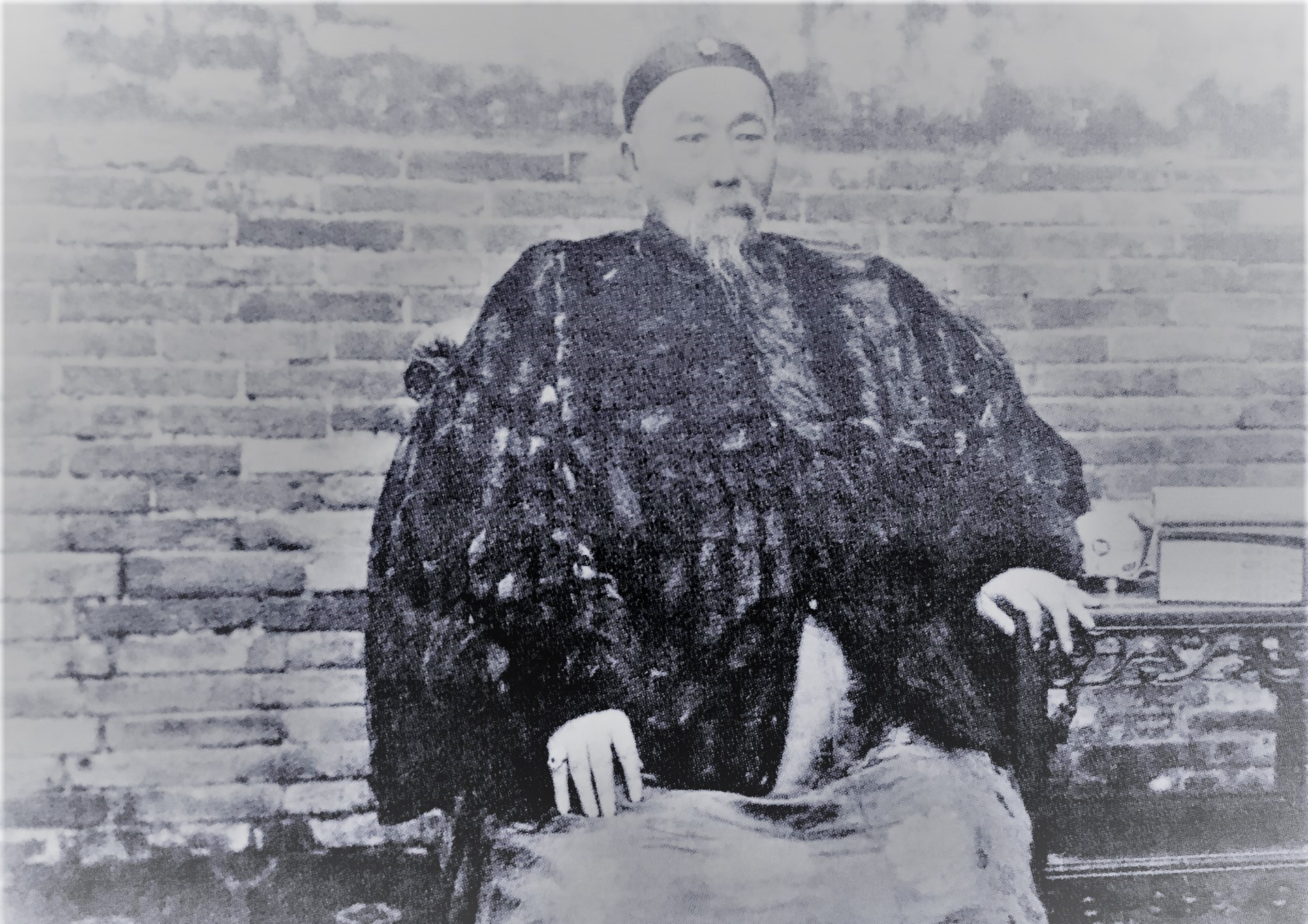 清末老照片,李鸿章老当益壮目光如炬,乞丐衣不蔽体比想象中可怜