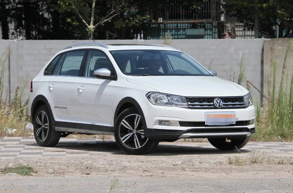 带你们看一款cross大众桑塔纳
