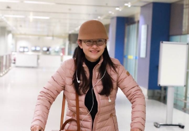 吴倩素颜出街,穿衣搭配有点太"落后"了!果然还是有颜值任性