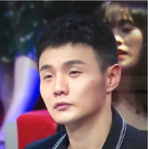 李荣浩这"大眼睛"是真的吗?网友:浩哥终于把眼睛睁开了