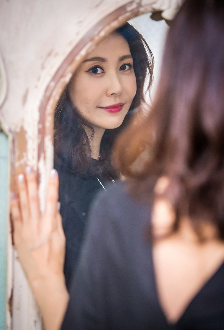 成贤娥年轻时真好看,韩国棒子中少有的性感女星!