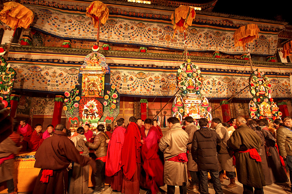 拉卜楞寺酥油花灯节图片