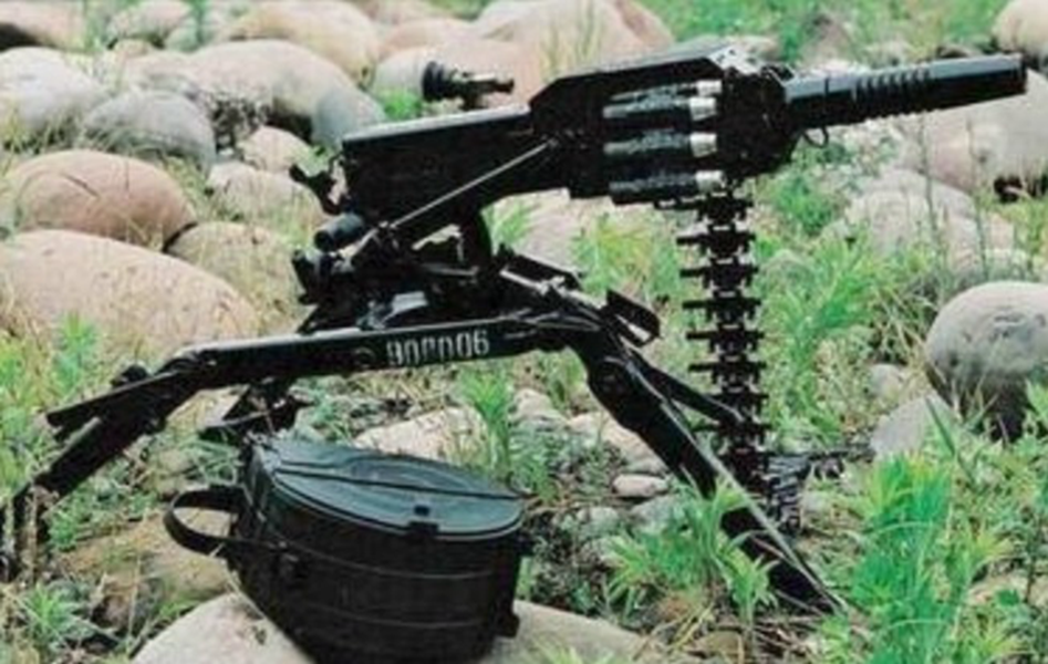 lg3型榴弹发射器是我国重型榴弹发射器,却仅有39千克,比起国外的轻