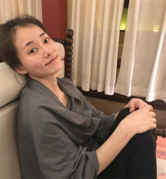 30岁柴碧云素颜照竟还如少女般一样!这是怎么保养的啊!