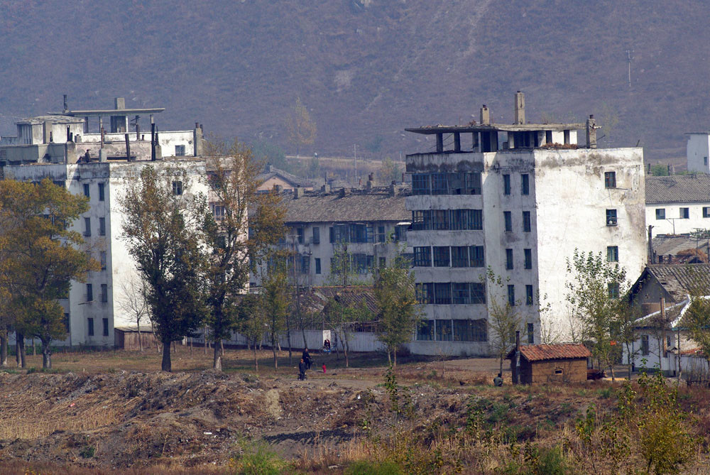 了解神秘的朝鲜,实拍朝鲜南阳市!