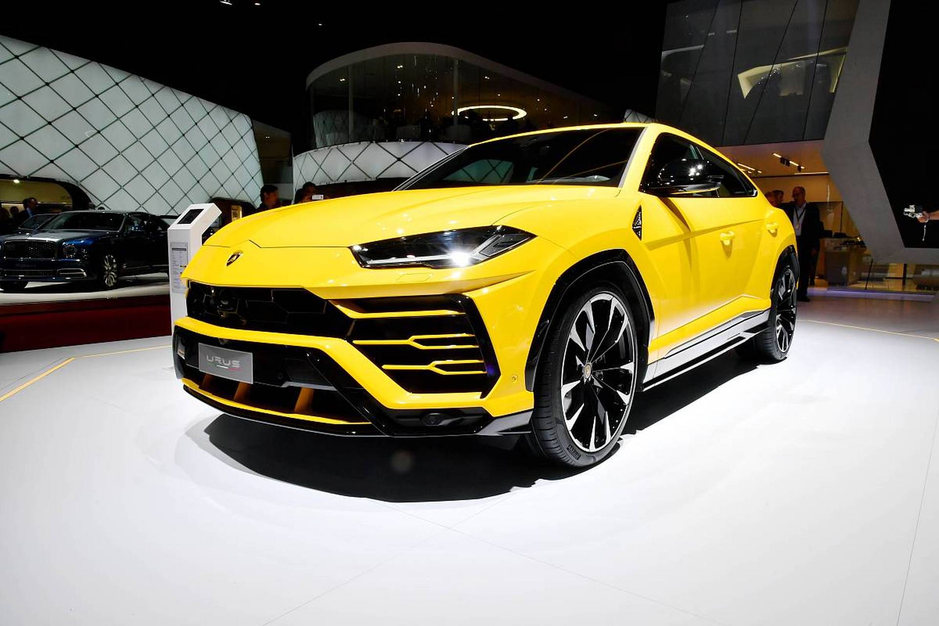 赛道试驾兰博基尼urus performante,这次的体验简直令人惊叹.