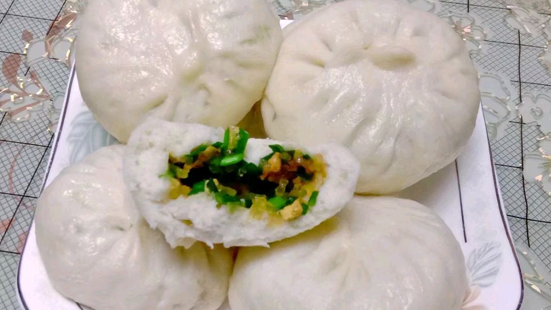 韭菜豆腐粉条包子的家常做法,韭菜碧绿不变色,比买的好吃