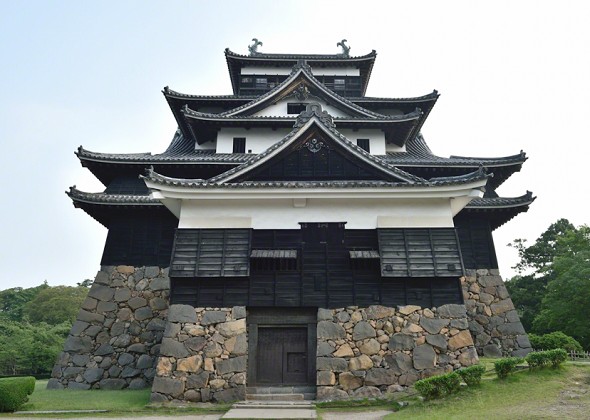 日本战国:三好长庆的晚年悲凉,亲人相继去世,各族纷纷背叛