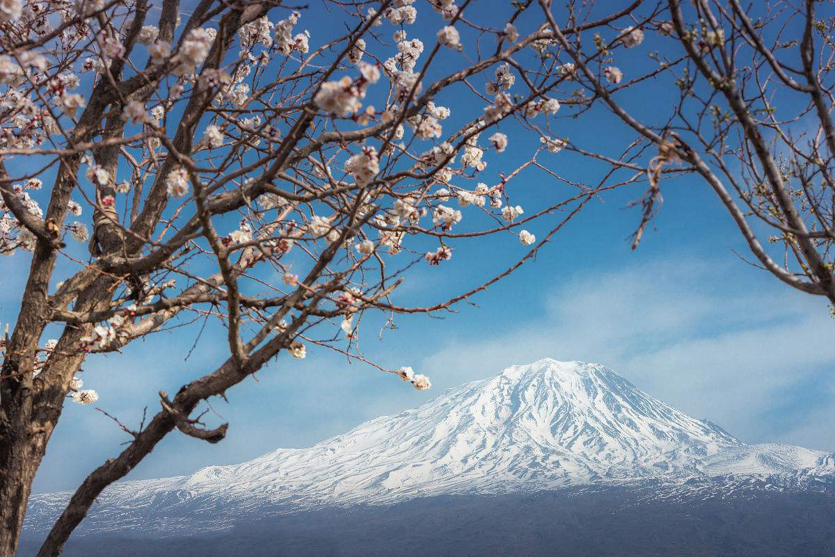 亚拉腊山:土耳其"圣山,传说"诺亚方舟"的遗迹