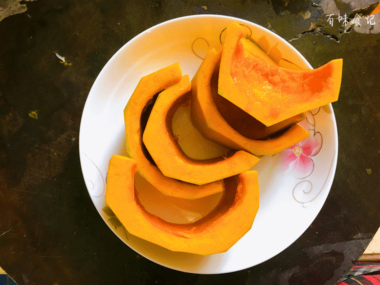 秋天南瓜这样做,上锅一蒸,蓬松暄软,用手撕着吃真香