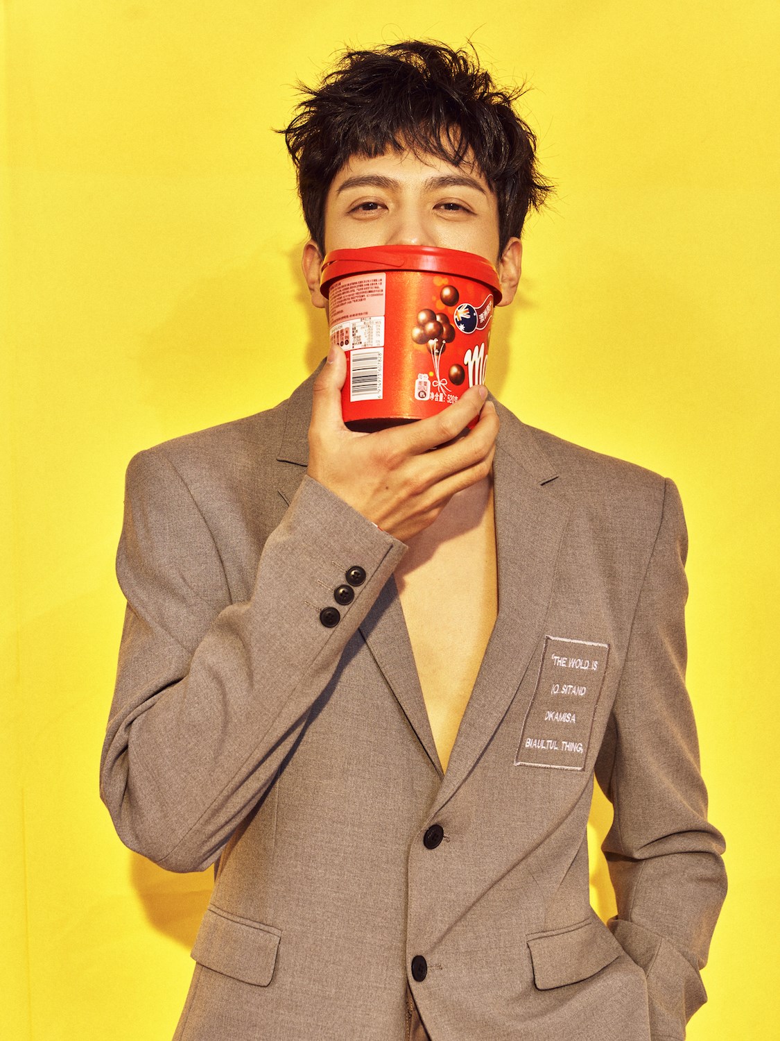 马敬涵休闲西装时尚帅气 摩登绅士不失少年感