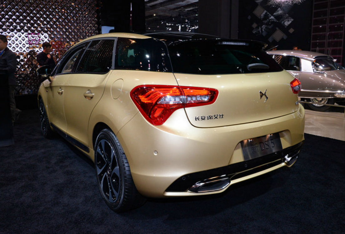 品鉴ds5之美,新颖的设计,符合年轻人审美