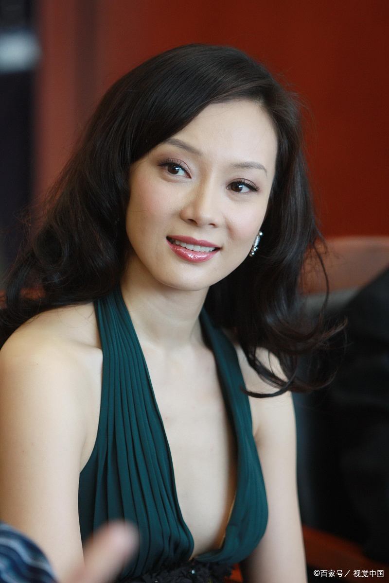西柏坡的警钟女演员图片