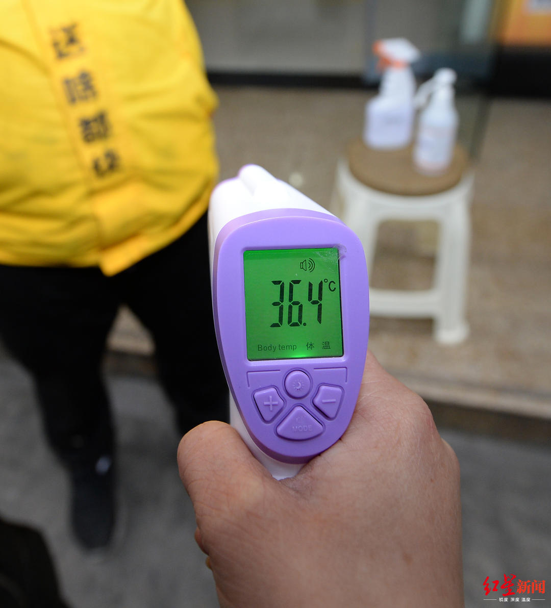 疫情之下,外卖小哥的一天:再无人因为送不到门口而投诉了