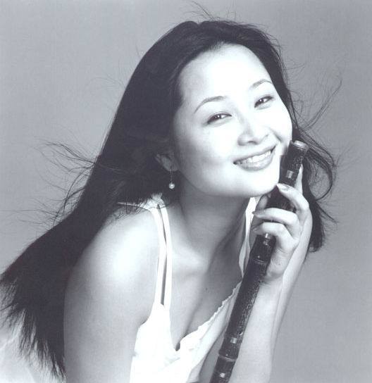 中国第一个女笛子硕士陈悦