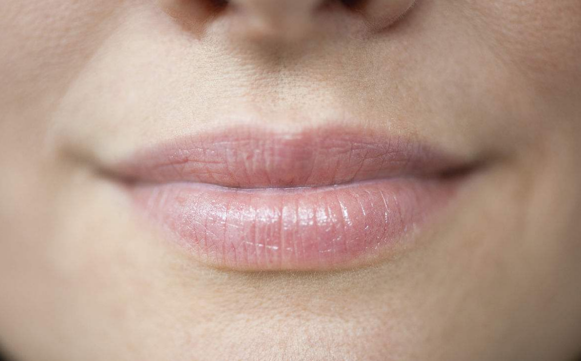 肝脏不好的,脸上这3处会"发黑",若占2个,别犹豫你该养肝了