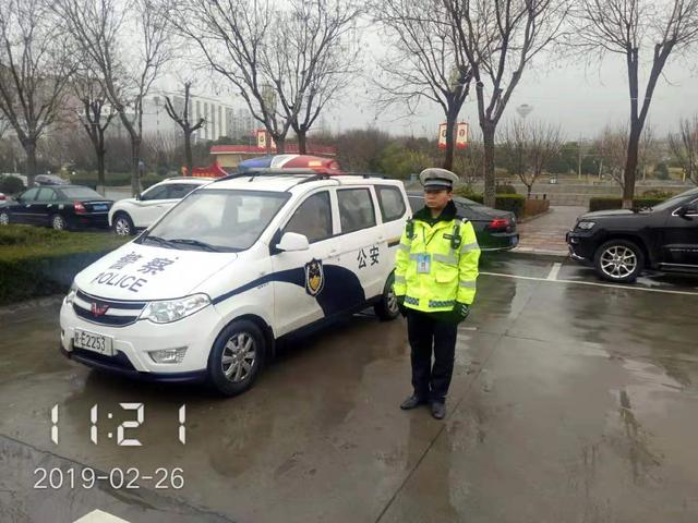 渭南华州交警城区中队全力以赴为区两会保驾护航