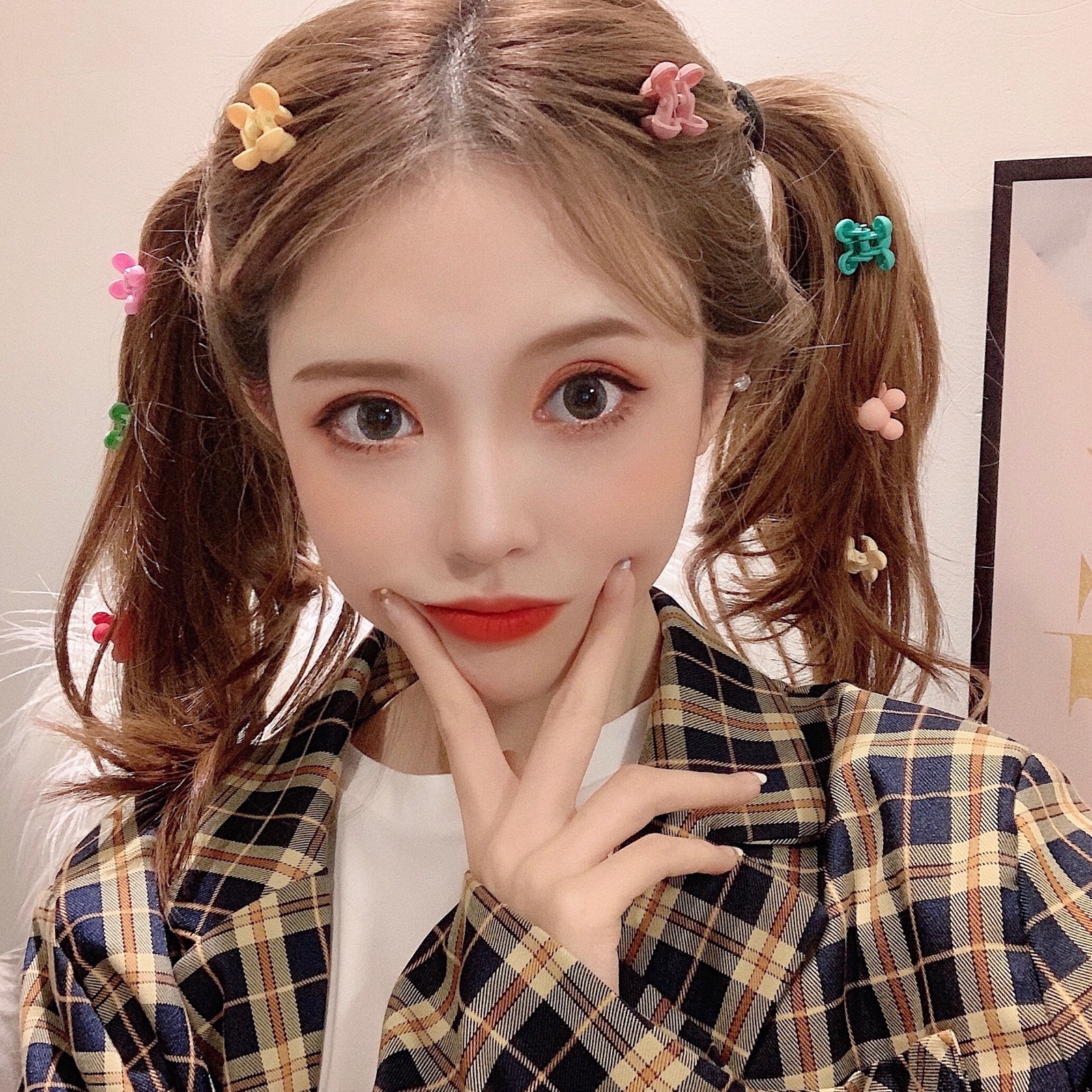 冬天嘴唇干裂,这些"网红"唇膏真的很有效,补水保湿还淡化唇纹