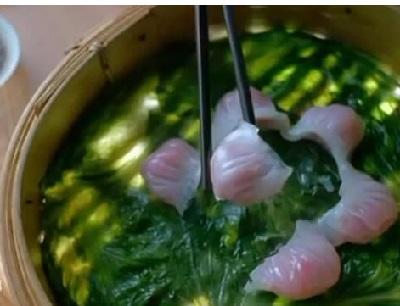 香港惊悚片《三更2之饺子》:吃婴胎饺子的女人