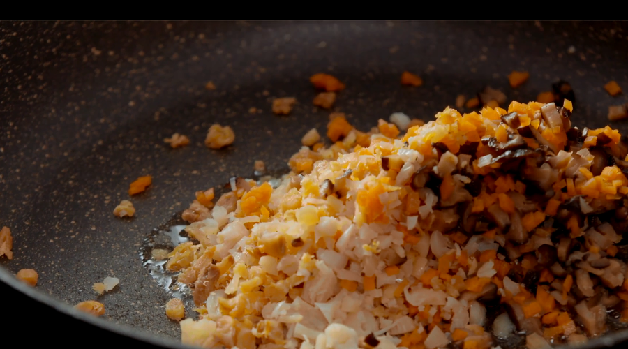 突破二次元,教你做《食戟之灵》的鸡翅饺子