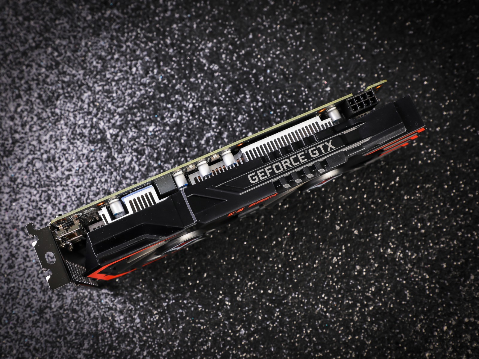 游戏信仰 耕升gtx 1660ti 追风图赏