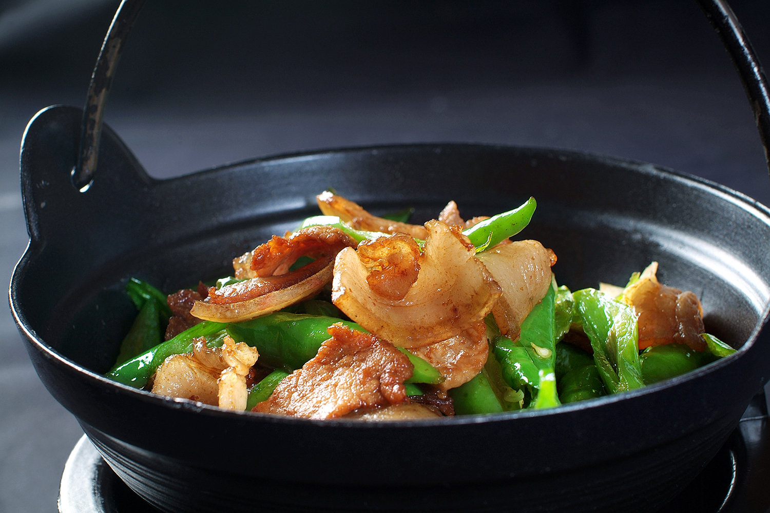 每天推荐不一样的美味佳肴:六道让人念念不忘的美食,湘味小炒肉