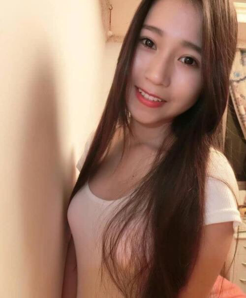 优衣库试衣间女主角竟然变成了最美孕妇?