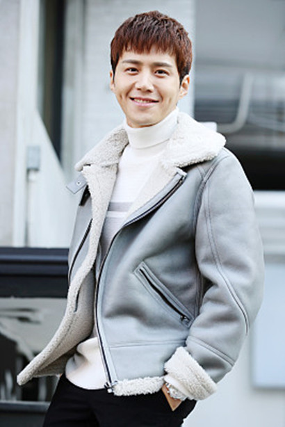 金善浩拍摄时尚写真