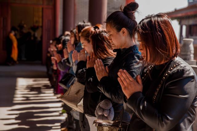 拜佛为什么要"合掌"?合掌的六中含义